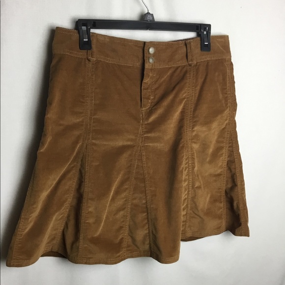 Athleta Dresses & Skirts - Athleta corduroy skirt